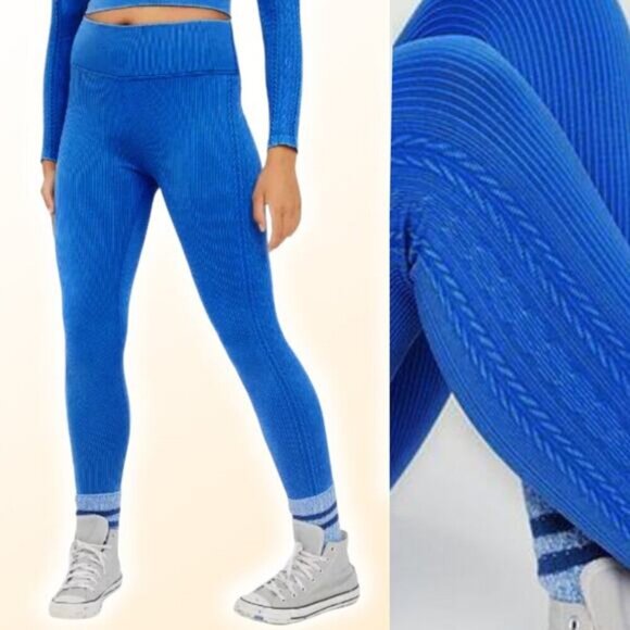 NWT OFFLINE By Aerie Hi-Rise Seamless Cable 7/8 Leggings Sz XS Blue - Picture 1 of 7